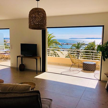Appartement T3 Lumineux Traversant Totalement Neuf En Face De La Plage Front De Mer Vue Sur Les Iles Vue Mer Panoramique Assuree Residence De La Plage Centre Ville Du Lavandou 3Eme Etage Avec Ascenseur Appartement T3 ル・ラヴァンドゥー エクステリア 写真