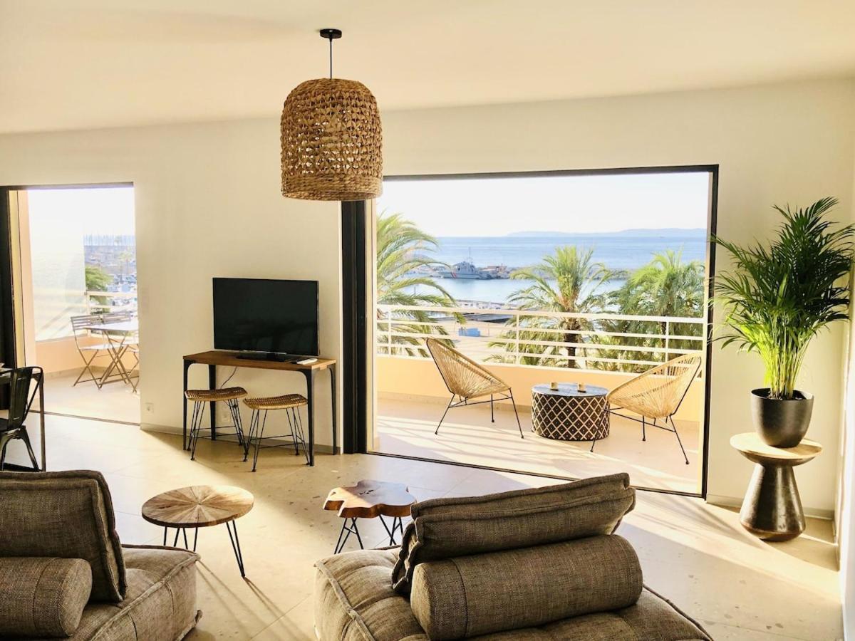 Appartement T3 Lumineux Traversant Totalement Neuf En Face De La Plage Front De Mer Vue Sur Les Iles Vue Mer Panoramique Assuree Residence De La Plage Centre Ville Du Lavandou 3Eme Etage Avec Ascenseur Appartement T3 ル・ラヴァンドゥー エクステリア 写真