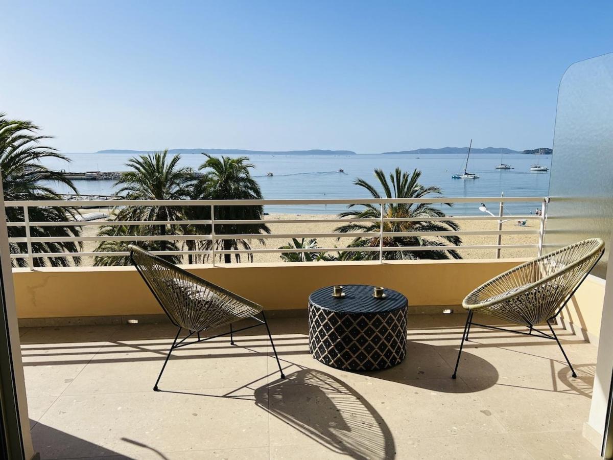 Appartement T3 Lumineux Traversant Totalement Neuf En Face De La Plage Front De Mer Vue Sur Les Iles Vue Mer Panoramique Assuree Residence De La Plage Centre Ville Du Lavandou 3Eme Etage Avec Ascenseur Appartement T3 ル・ラヴァンドゥー エクステリア 写真