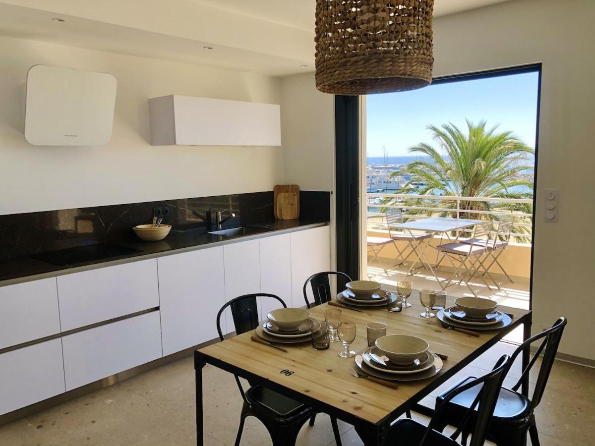 Appartement T3 Lumineux Traversant Totalement Neuf En Face De La Plage Front De Mer Vue Sur Les Iles Vue Mer Panoramique Assuree Residence De La Plage Centre Ville Du Lavandou 3Eme Etage Avec Ascenseur Appartement T3 ル・ラヴァンドゥー エクステリア 写真